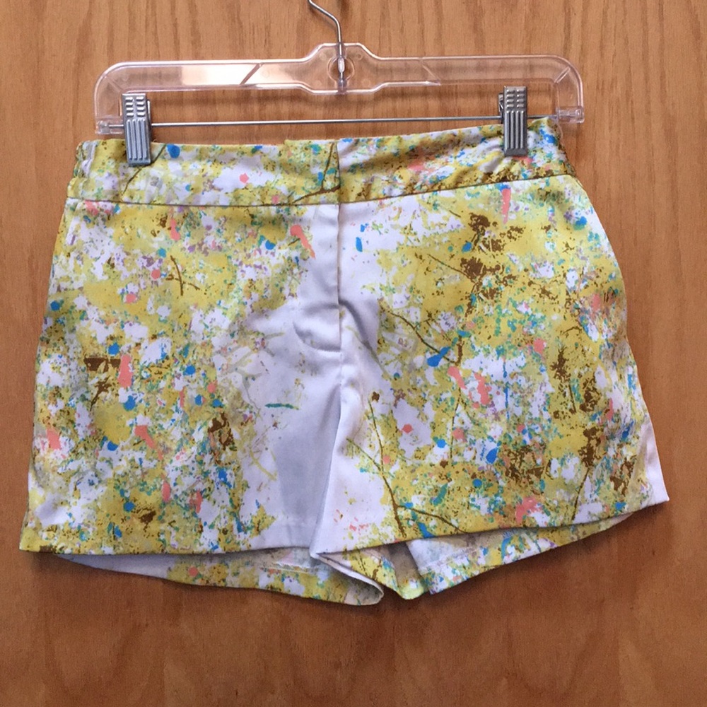 Zoa New York Shorts with Pockets. Size large